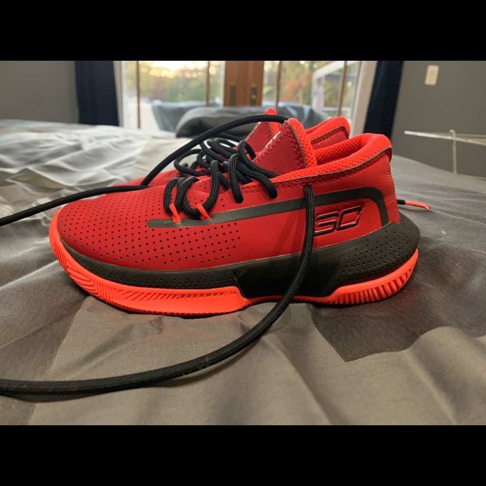 Boys Under Armour Sneakers